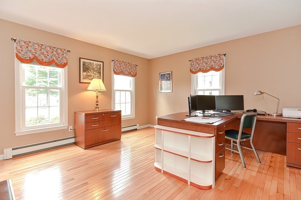 83 MacArthur Road Northbridge, MA 01534 - Photo 13 of 33