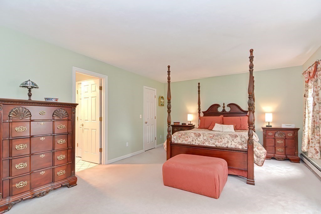 83 MacArthur Road Northbridge, MA 01534 - Photo 16 of 33