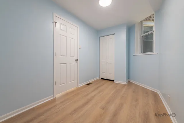 $2,000 | 2821 South Emerald Avenue, Unit 1R, Chicago, IL 60616