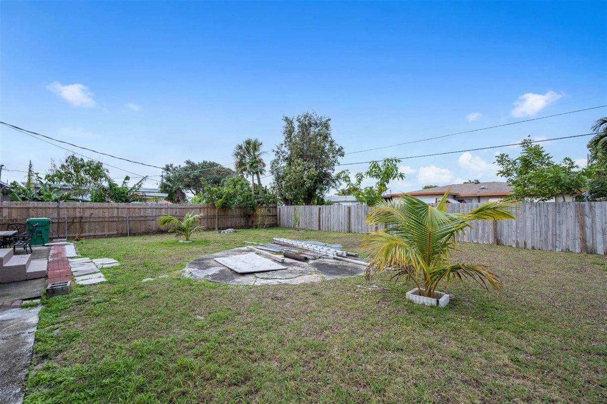 420 West 27th Street Riviera Beach, FL 33404 - Photo 18 of 19 17-DSC_0162-Edit