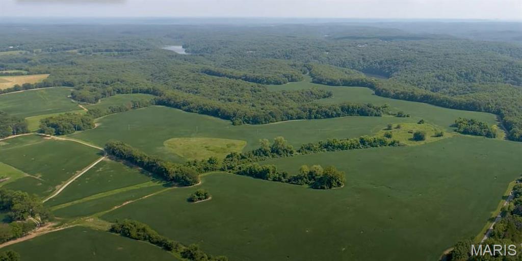 48 Watershed Court Defiance, MO 63341 - Photo 3 of 3