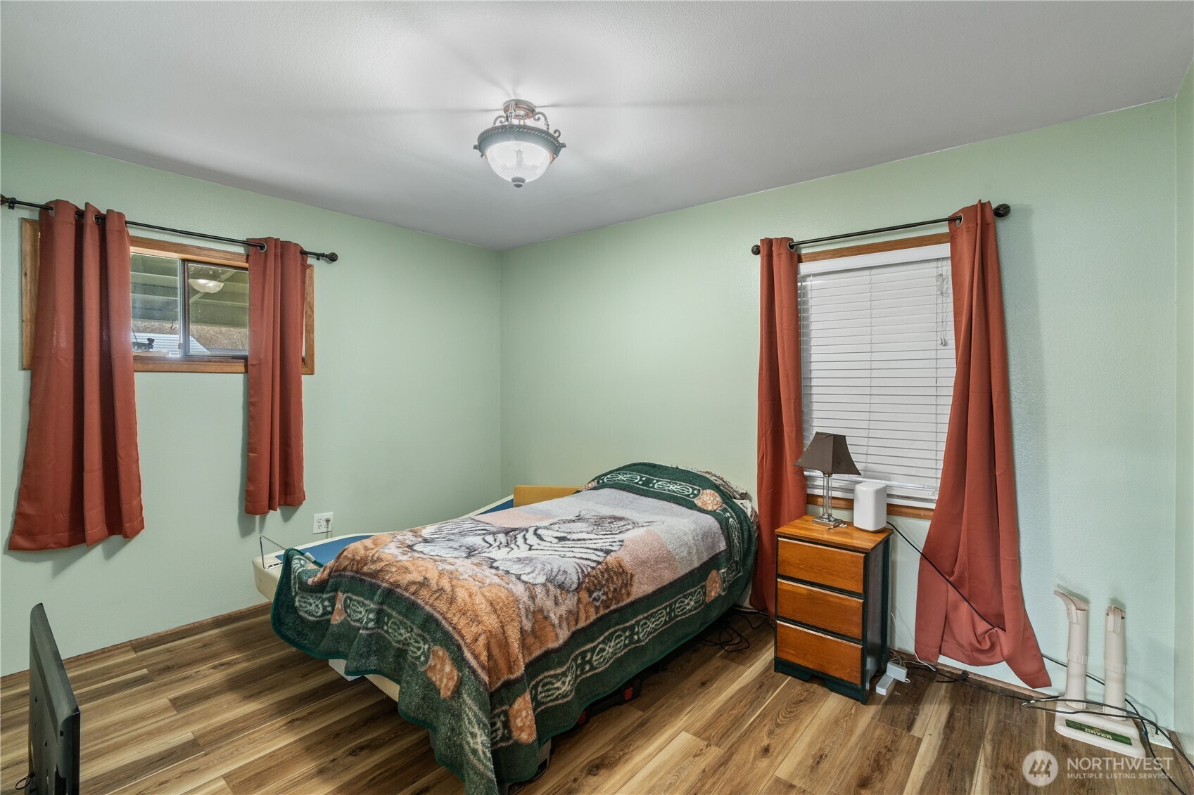 513 E Street Cosmopolis, WA 98537 - Photo 11 of 34