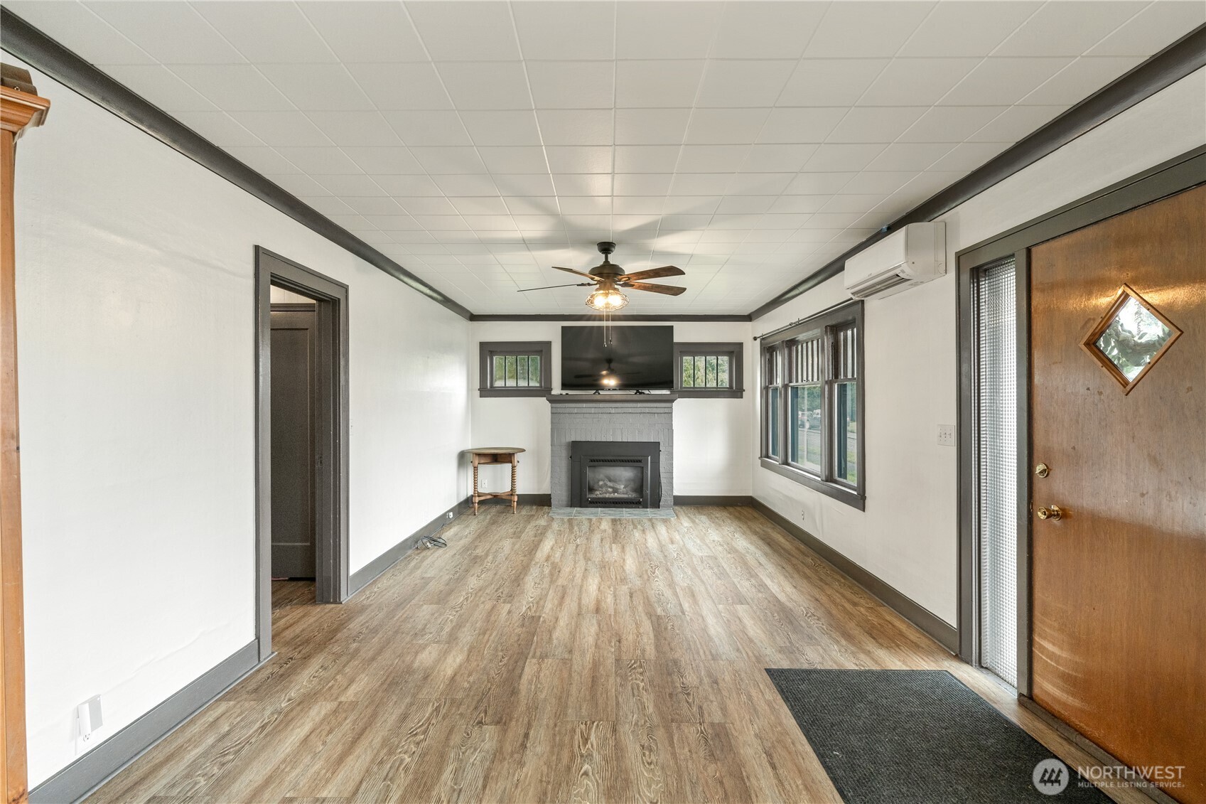 513 E Street Cosmopolis, WA 98537 - Photo 3 of 34