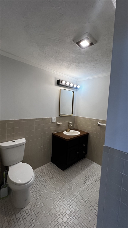 397 Chelsea Street, Unit 2 Boston, MA 02128 - Photo 8 of 9