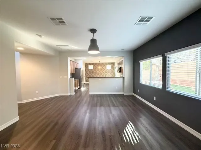 $2,100 | 10581 Cliff Lake Street, Las Vegas, NV 89179