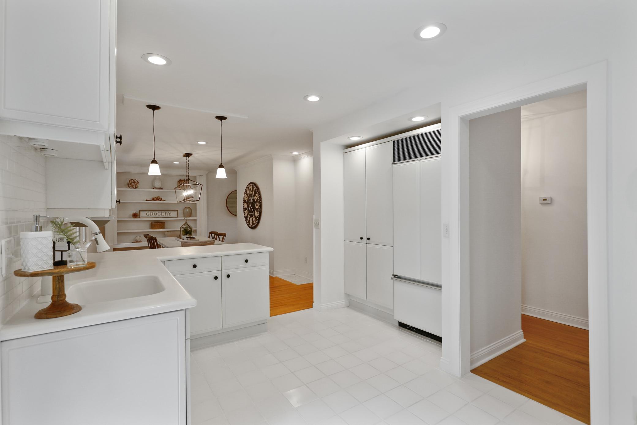 6829 Valley View Road Edina, MN 55439 - Photo 13 of 34 Gallery Image 13