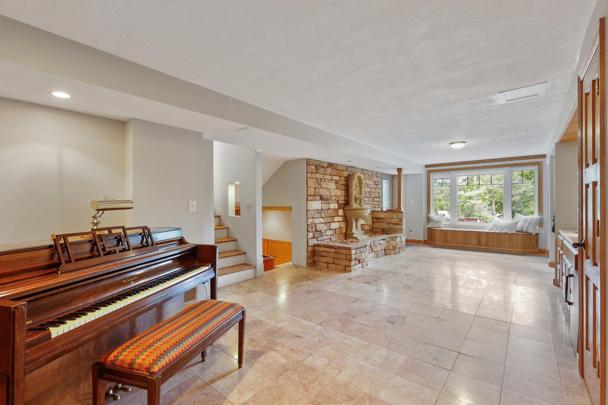 6829 Valley View Road Edina, MN 55439 - Photo 22 of 34 Gallery Image 22