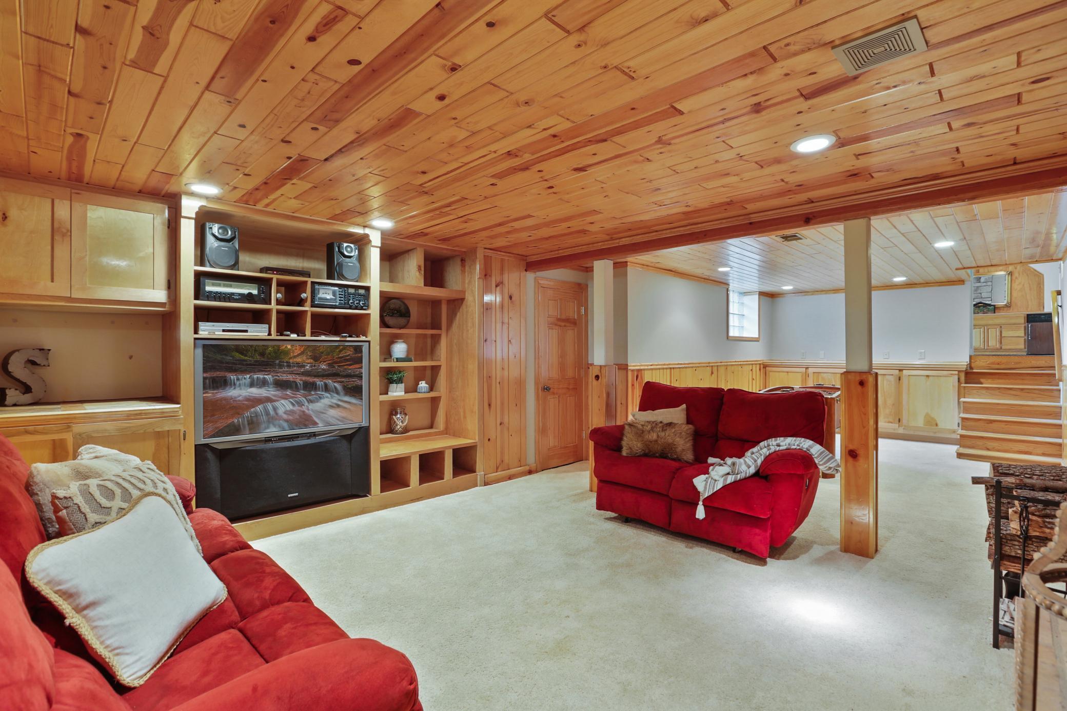6829 Valley View Road Edina, MN 55439 - Photo 24 of 34 Gallery Image 24