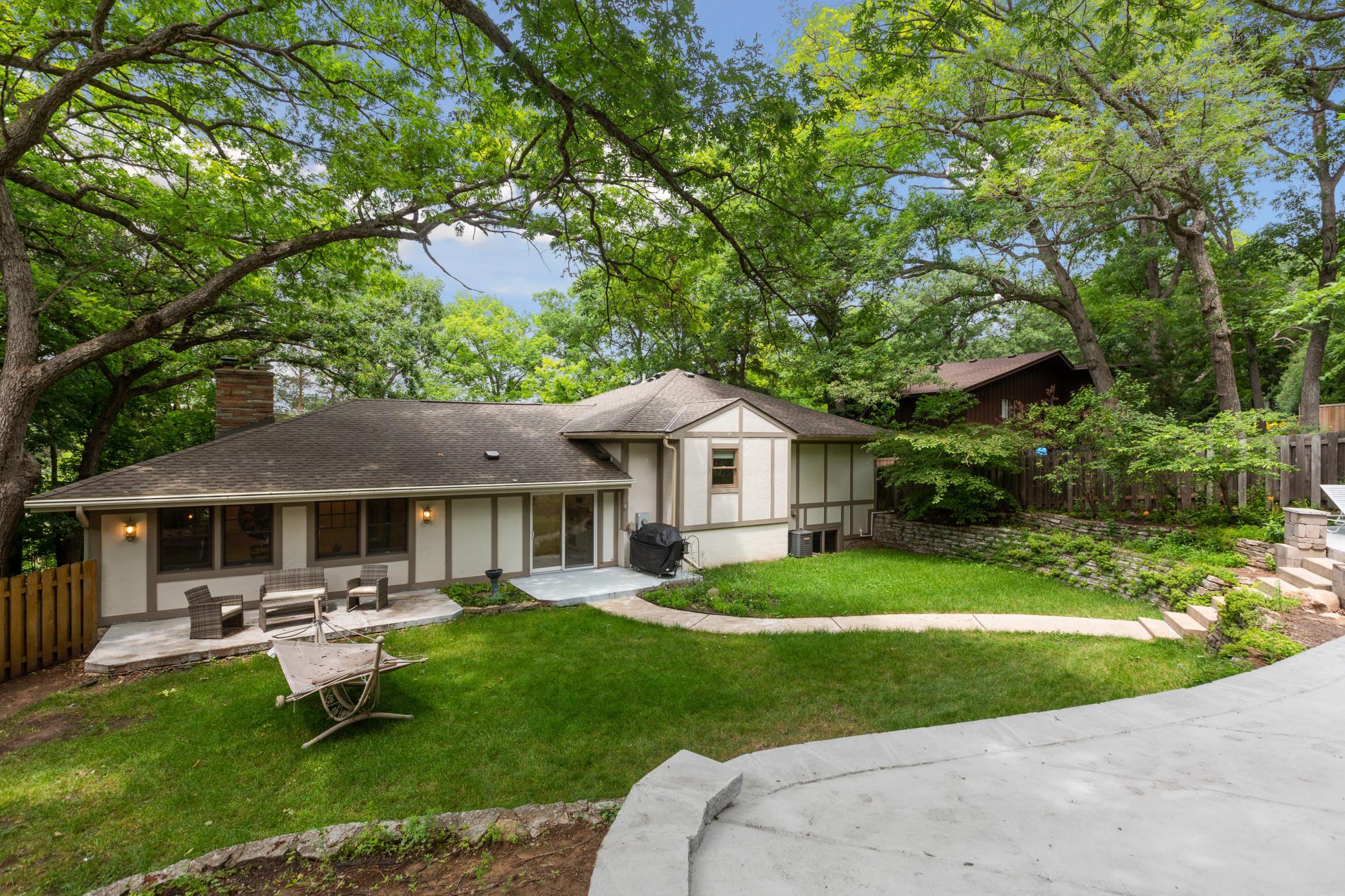 6829 Valley View Road Edina, MN 55439 - Photo 28 of 34 Gallery Image 28