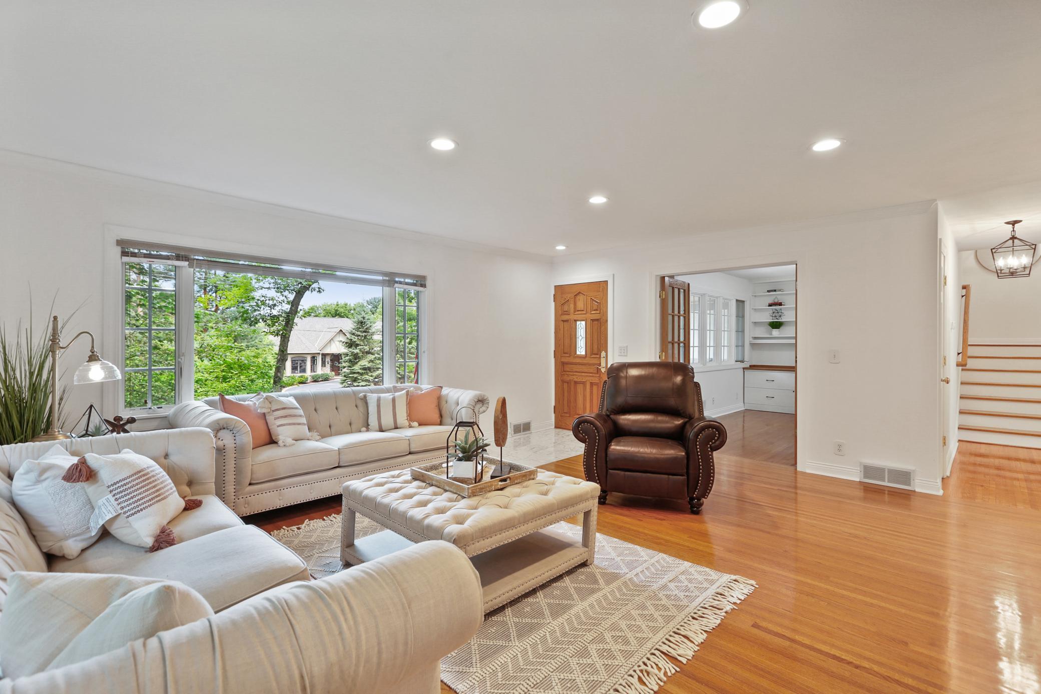 6829 Valley View Road Edina, MN 55439 - Photo 4 of 34 Gallery Image 4