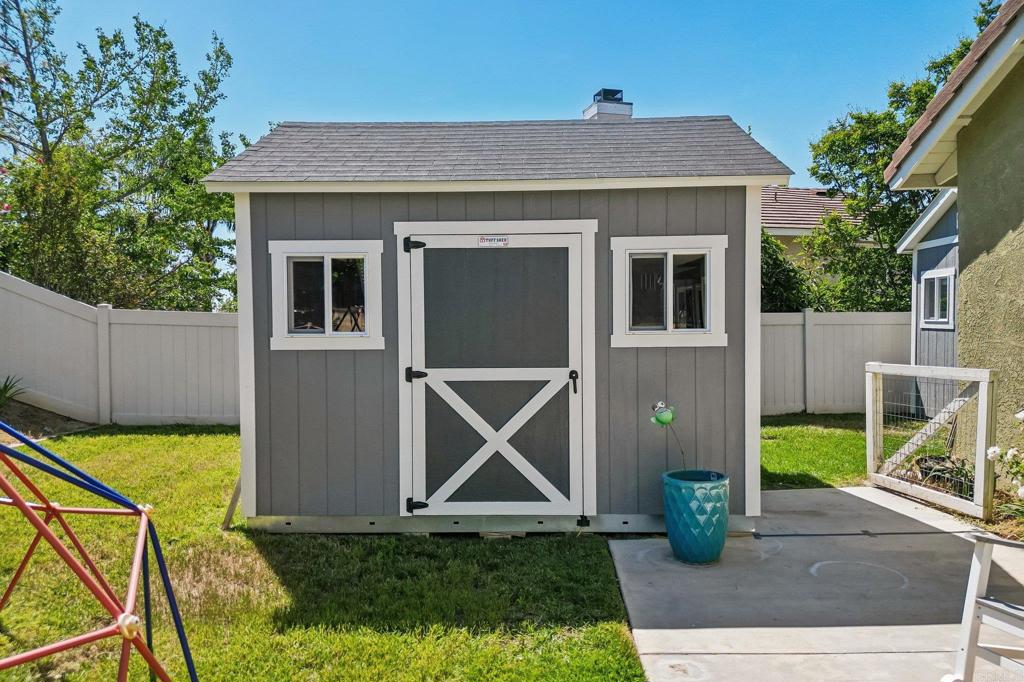 1602 Tonia Court Riverside, CA 92506 - Photo 33 of 48