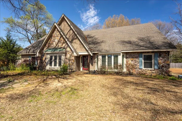$475,000 | 2952 Holly Heath Cove, Germantown, TN 38138