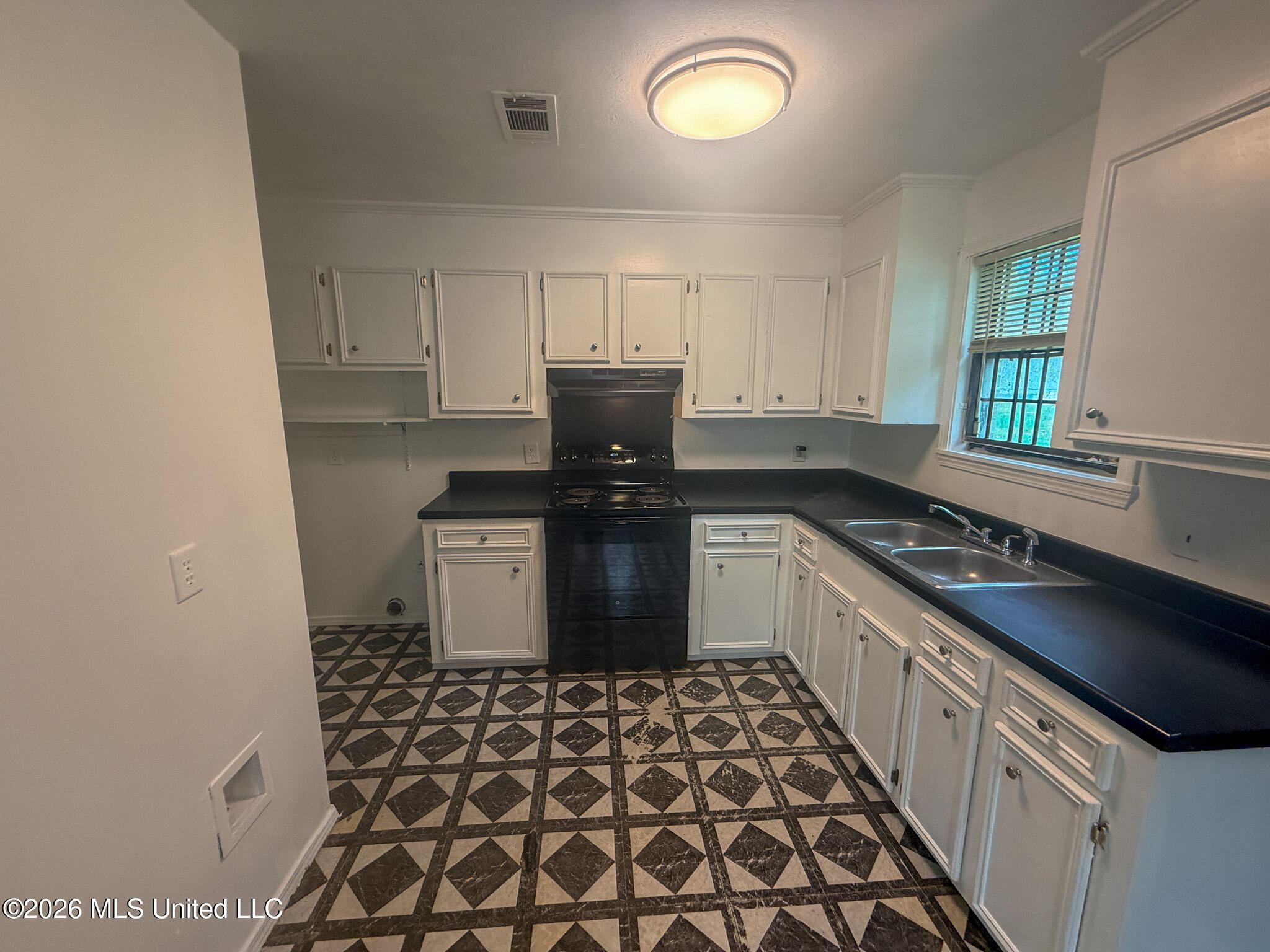 2438 Kingston Avenue Jackson, MS 39213 - Photo 3 of 11 IMG_0283