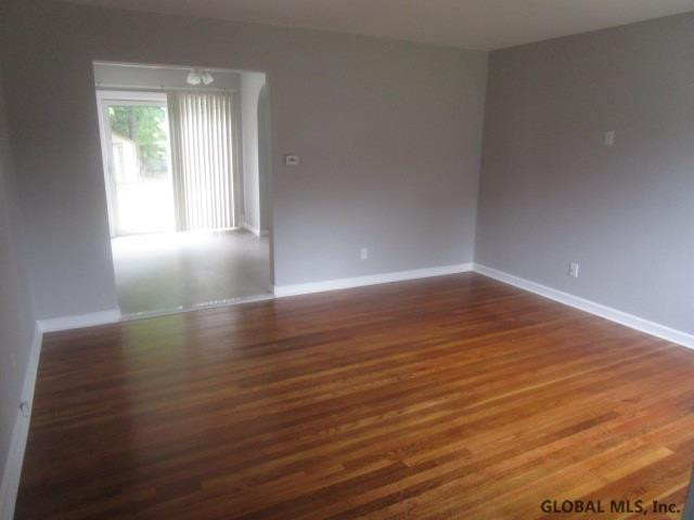 2901 Windermere Road Schenectady, NY 12304 - Photo 4 of 17 Photo 4