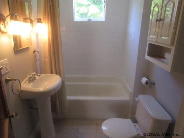 2901 Windermere Road Schenectady, NY 12304 - Photo 8 of 17 Photo 8