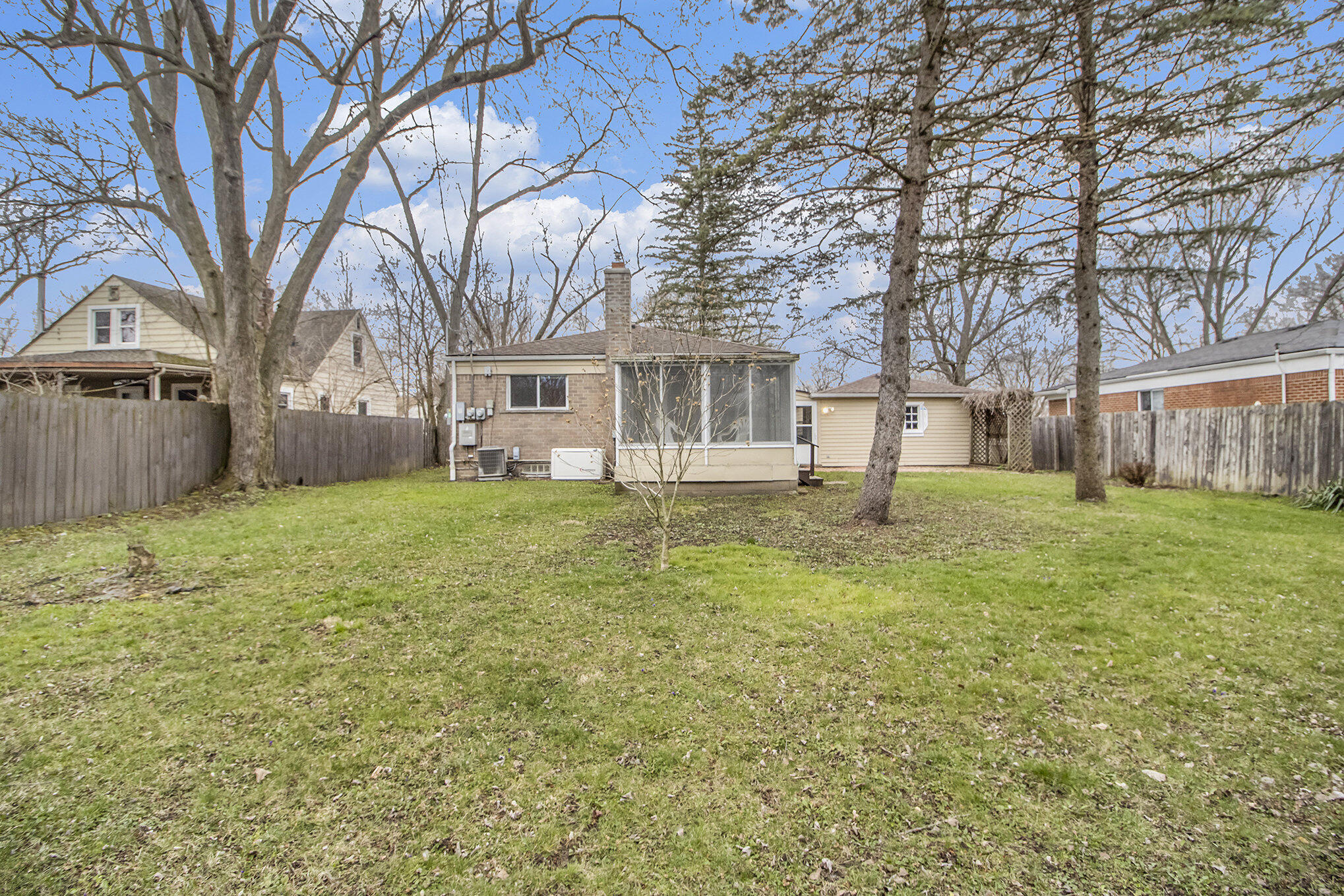 3223 Rosedale Street Ann Arbor, MI 48108 - Photo 35 of 39 Great Space