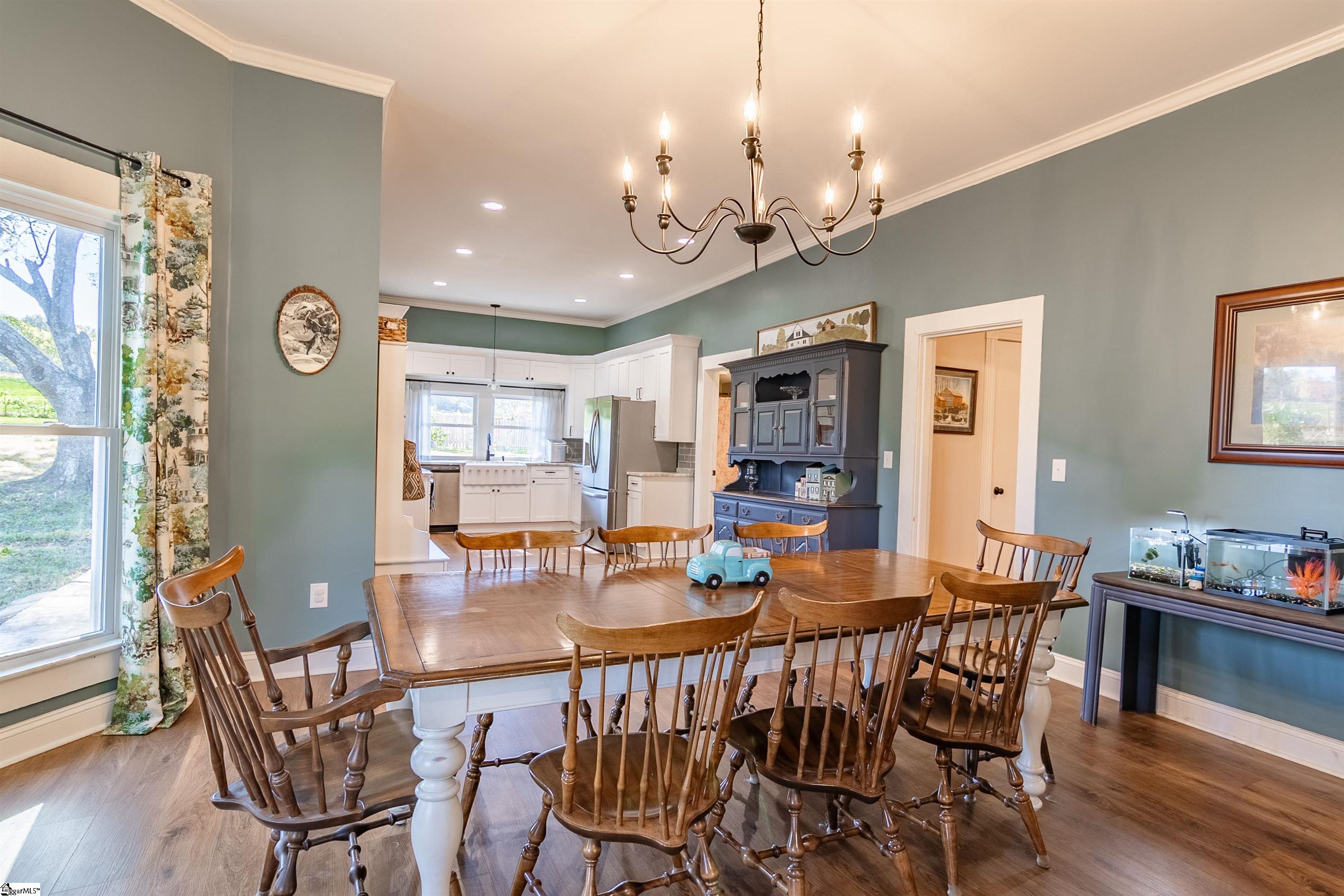 6025 Mountain View Road Taylors, SC 29687 - Photo 12 of 45 Gallery Image 12