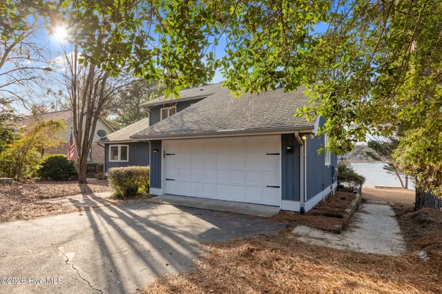 $565,000 | 144 Overlook Drive, Seven Lakes, NC 27376