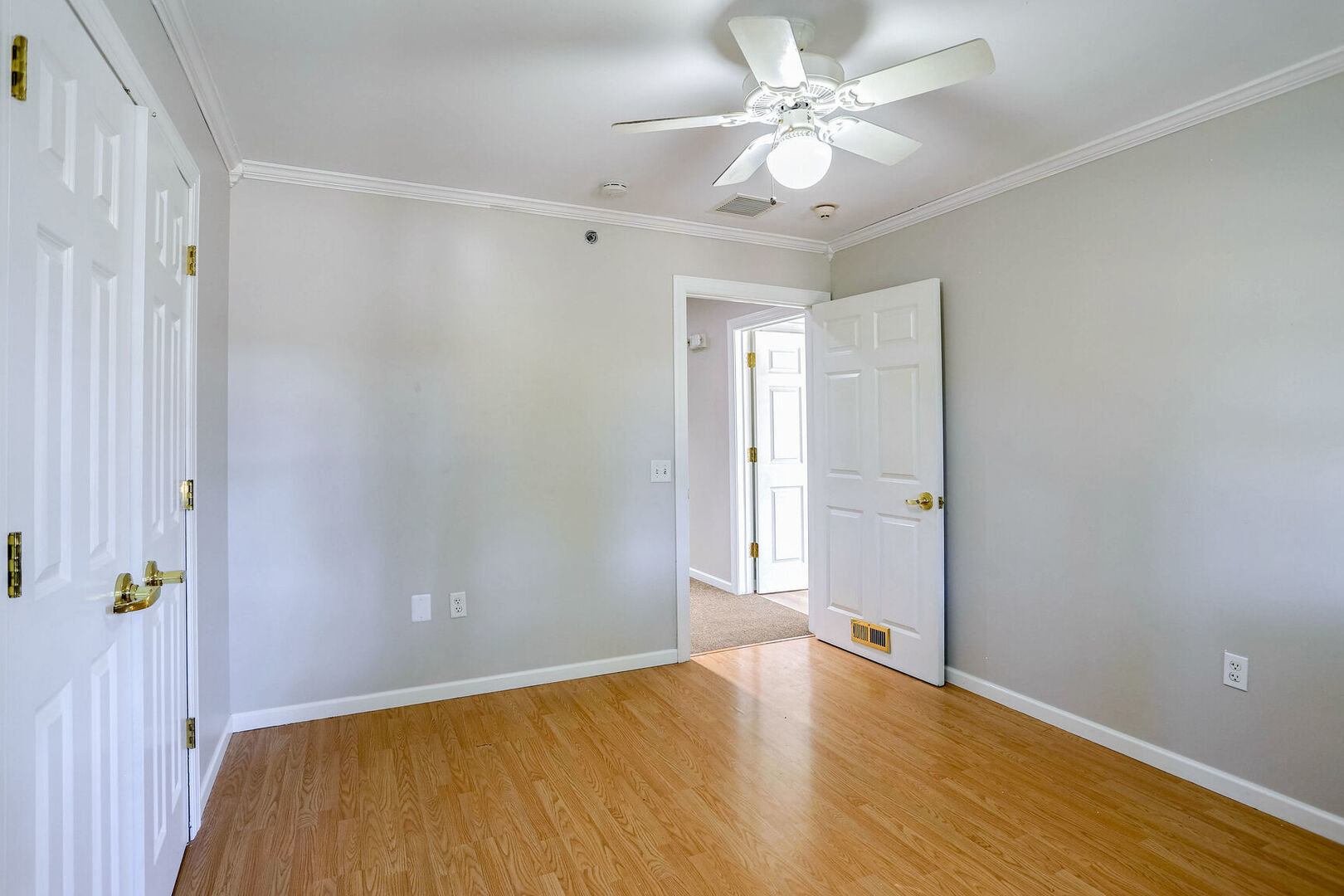 504 East Church Street Champaign, IL 61820 - Photo 29 of 55 a view of an empty room