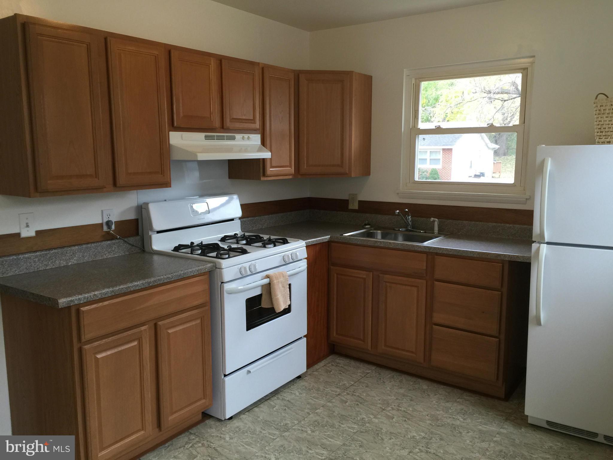 1023 Kingsbury Road Reisterstown, MD 21136 - Photo 4 of 18 Kitchen