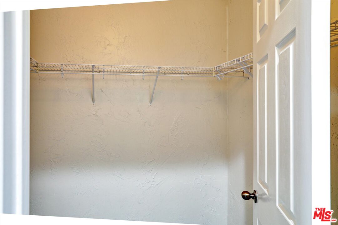630 East Walnut Street Pasadena, CA 91101 - Photo 13 of 25