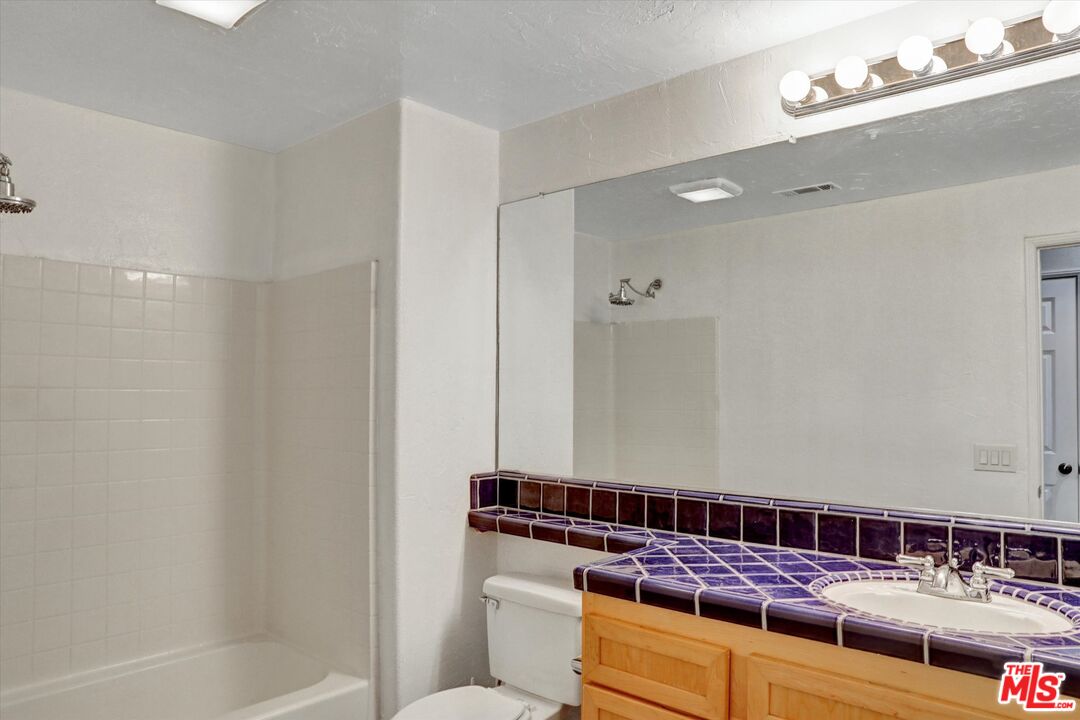 630 East Walnut Street Pasadena, CA 91101 - Photo 20 of 25