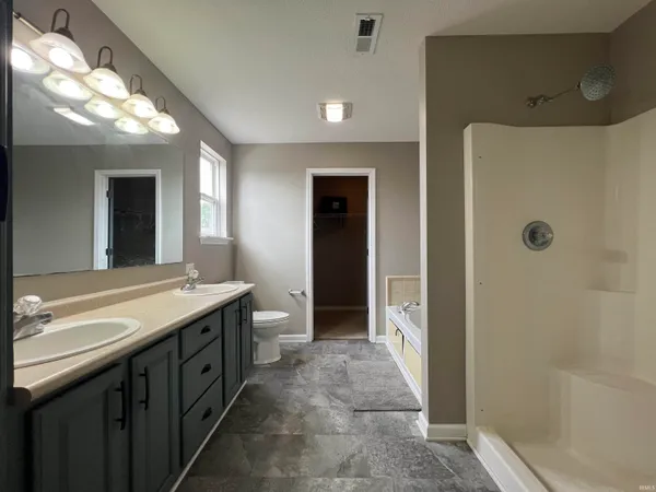 $368,500 | 3158 Crooked Stick Drive, Kokomo, IN 46902