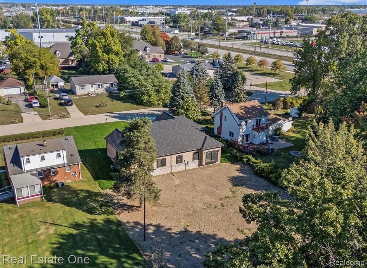 5636 Paris Street Sterling Heights, MI 48310 - Photo 29 of 37 Aerial perspective of suburban area