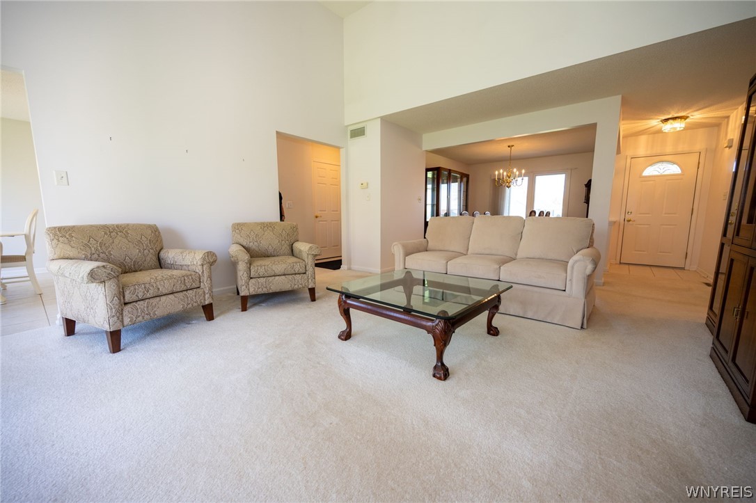 9 Alexander Parkway Pendleton, NY 14120 - Photo 13 of 45