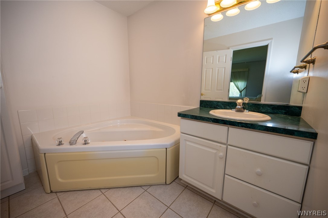 9 Alexander Parkway Pendleton, NY 14120 - Photo 24 of 45