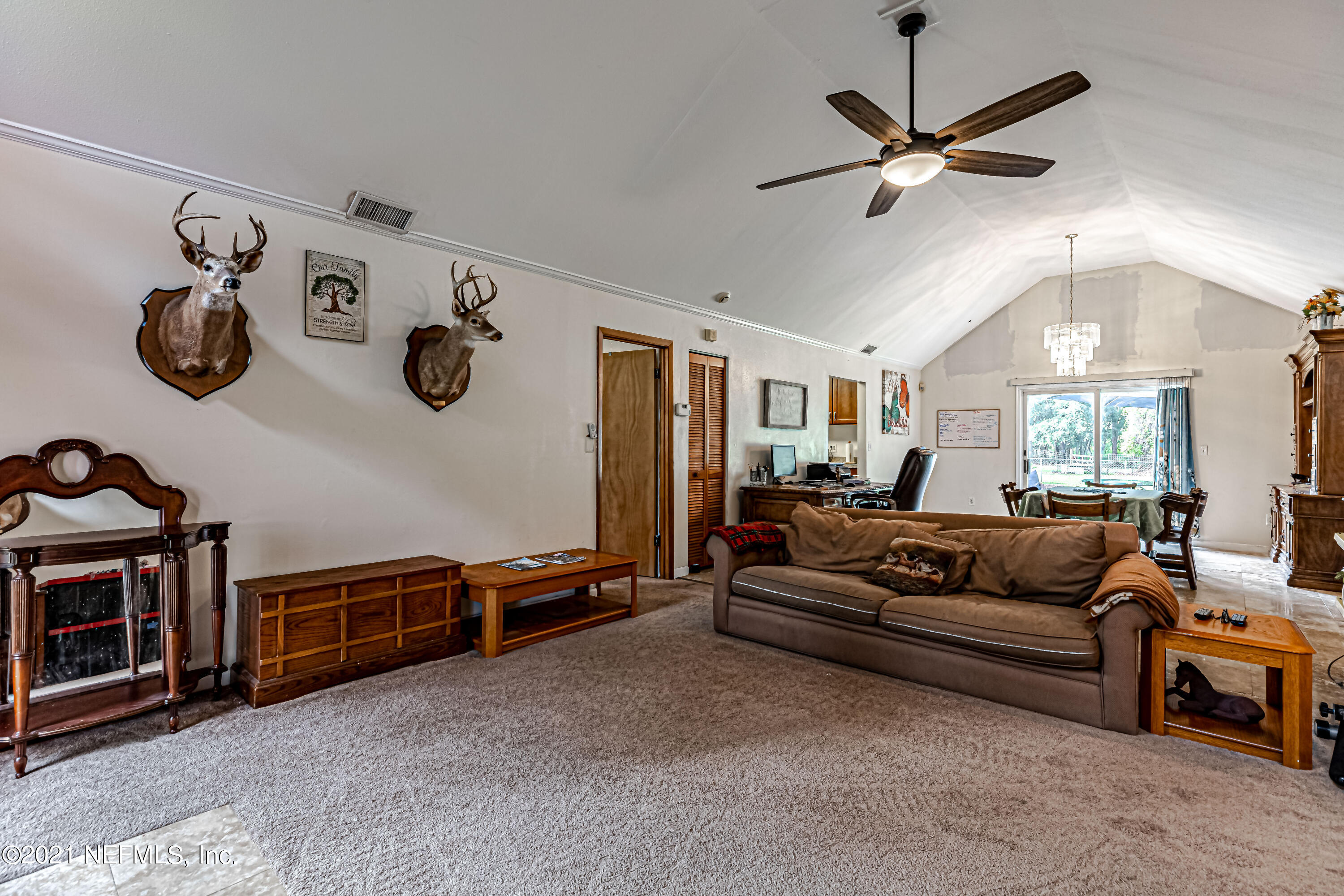 3255 County Road 208 St. Augustine, FL 32092 - Photo 7 of 45 5-Living Room
