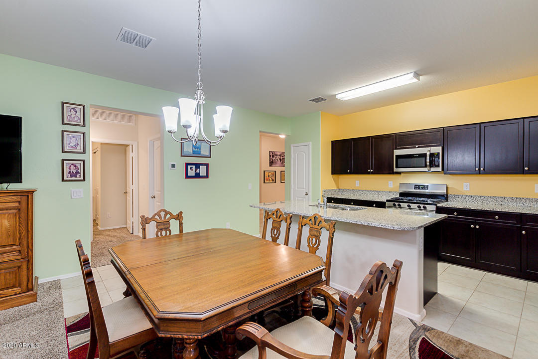 31069 West Picadilly Road Buckeye, AZ 85396 - Photo 11 of 42 12-Picadilly