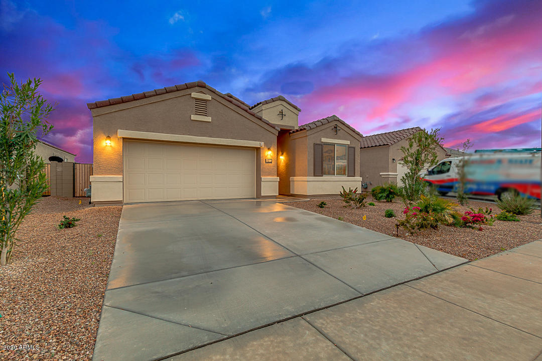 31069 West Picadilly Road Buckeye, AZ 85396 - Photo 3 of 42 02-Picadilly