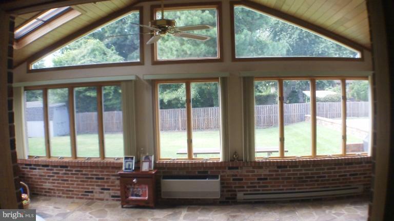 7824 Linthicum Road Pasadena, MD 21122 - Photo 18 of 21 Family Room