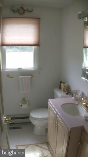 7824 Linthicum Road Pasadena, MD 21122 - Photo 20 of 21 Bath