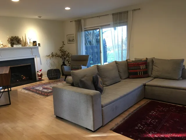 $4,150 | 1872 Mission Hills Lane, Northbrook, IL 60062