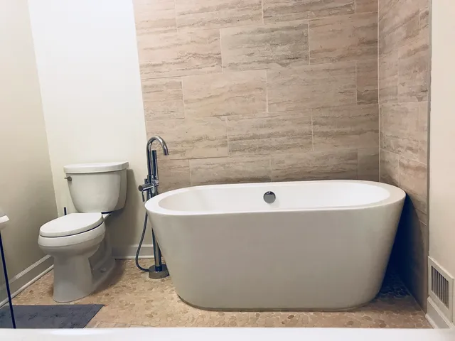 $4,150 | 1872 Mission Hills Lane, Northbrook, IL 60062