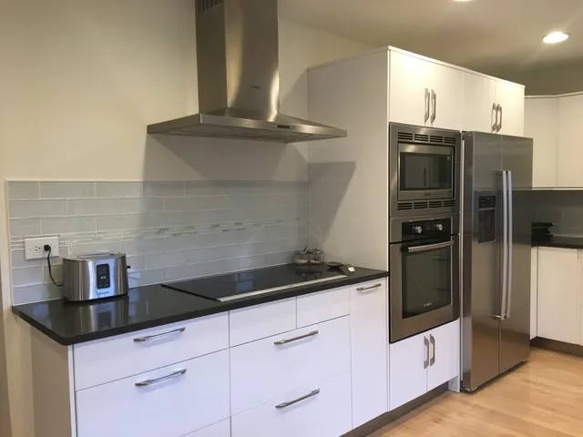 $4,150 | 1872 Mission Hills Lane, Northbrook, IL 60062