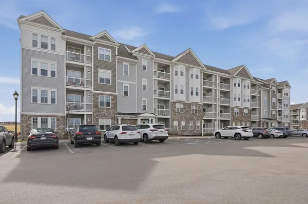 $415,000 | 4403 Peters Farm Way, Unit 4403, Westborough, MA 01581
