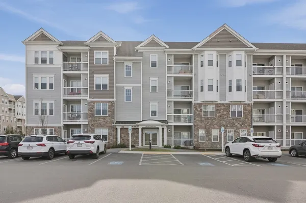 $415,000 | 4403 Peters Farm Way, Unit 4403, Westborough, MA 01581