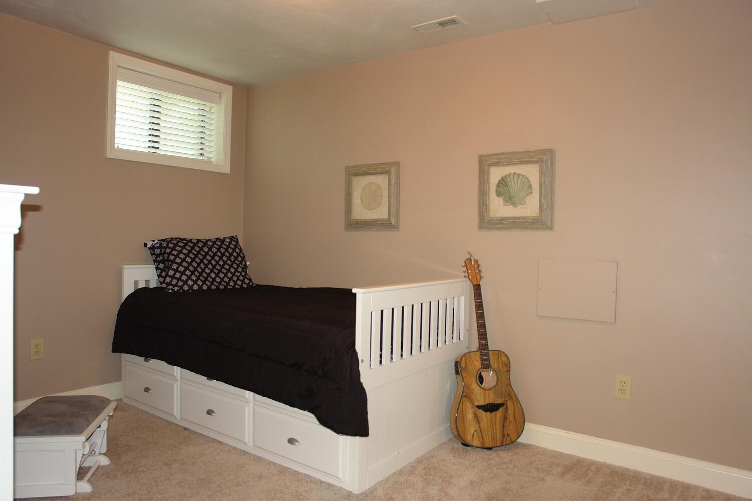 360 Winesap Road Roanoke, VA 24019 - Photo 22 of 26 Room used as 4th br