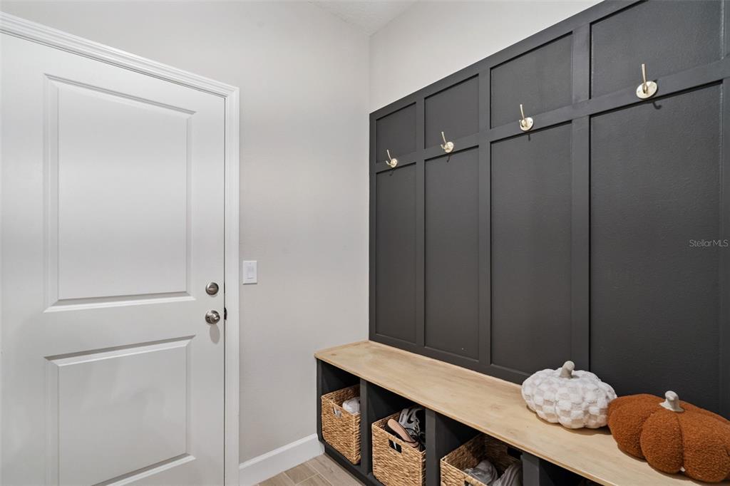 1230 Spotted Sandpiper Loop Winter Springs, FL 32708 - Photo 43 of 52 a view of kitchen with cabinets