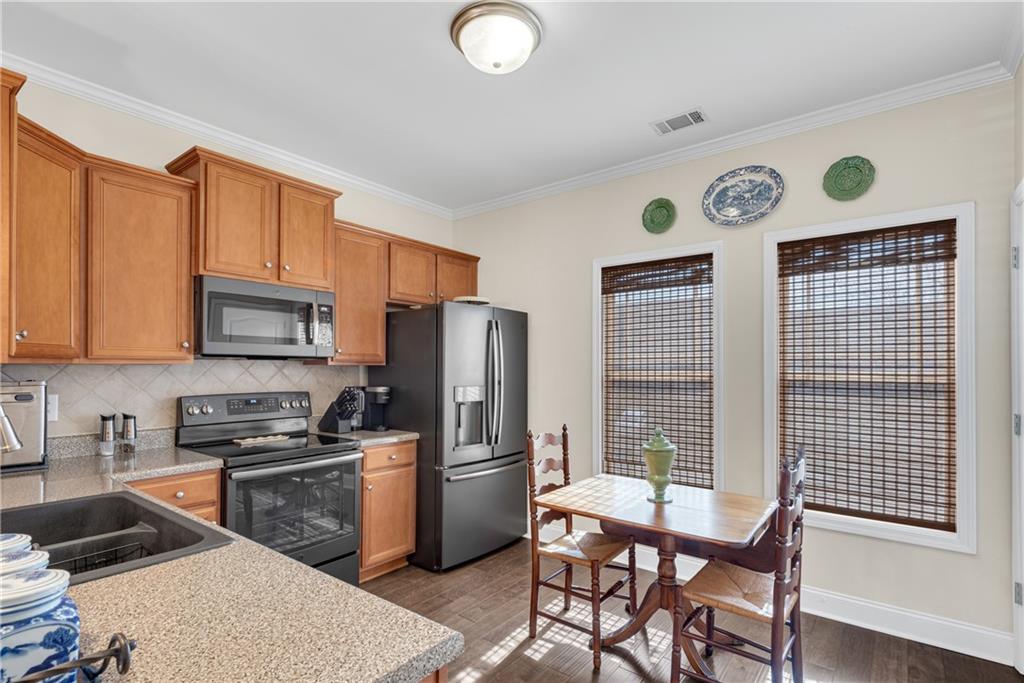 369 Whitehall Road Athens, GA 30605 - Photo 8 of 34