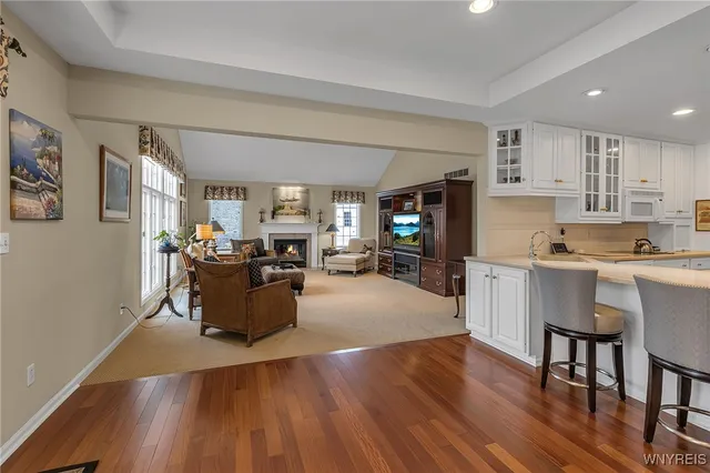 $639,000 | 39 Wickendon Court, Amherst, NY 14221