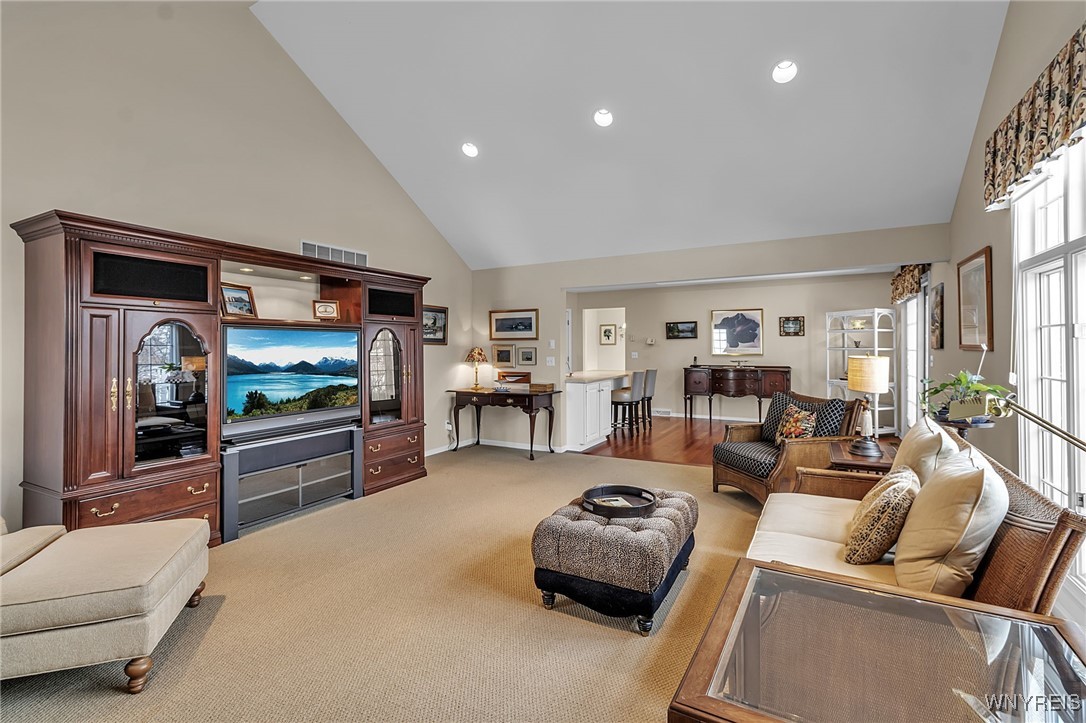 39 Wickendon Court Amherst, NY 14221 - Photo 32 of 50