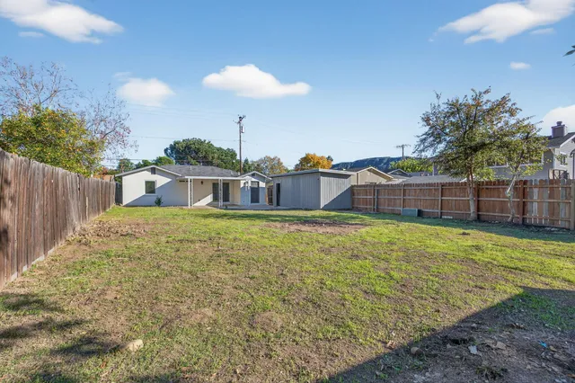 $815,000 | 201 Drown Avenue, Ojai, CA 93023