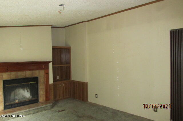 712 Riley Circle Lumberton, NC 28360 - Photo 8 of 20 IMG_2273