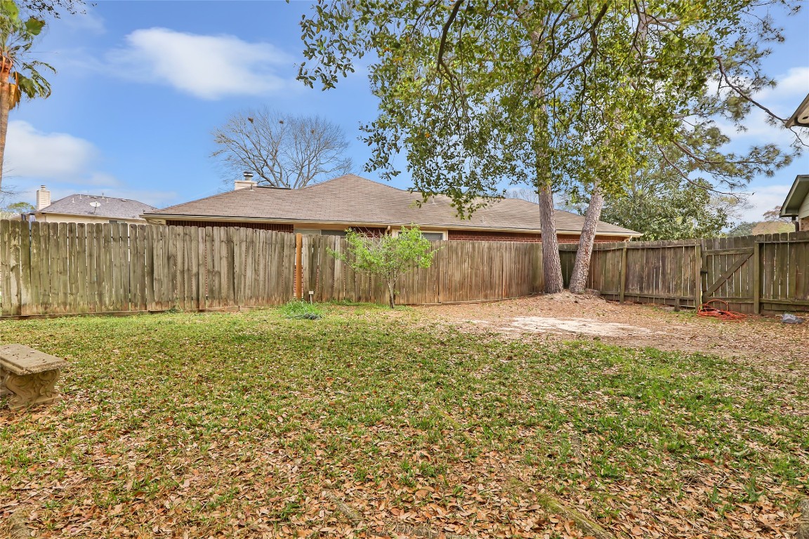 31315 Copperleaf Drive Spring, TX 77386 - Photo 33 of 34 a house view with a garden space
