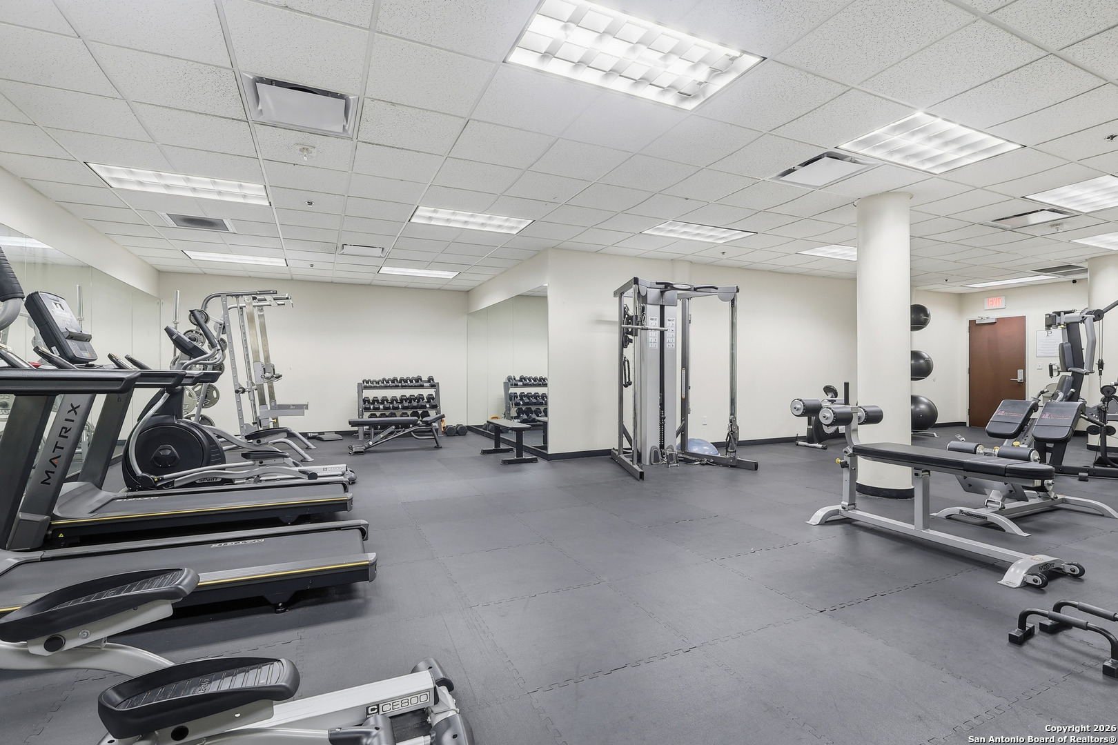 800 Brazos Street, Unit 1103 Austin, TX 78701 - Photo 21 of 26 a view of a room with gym equipment