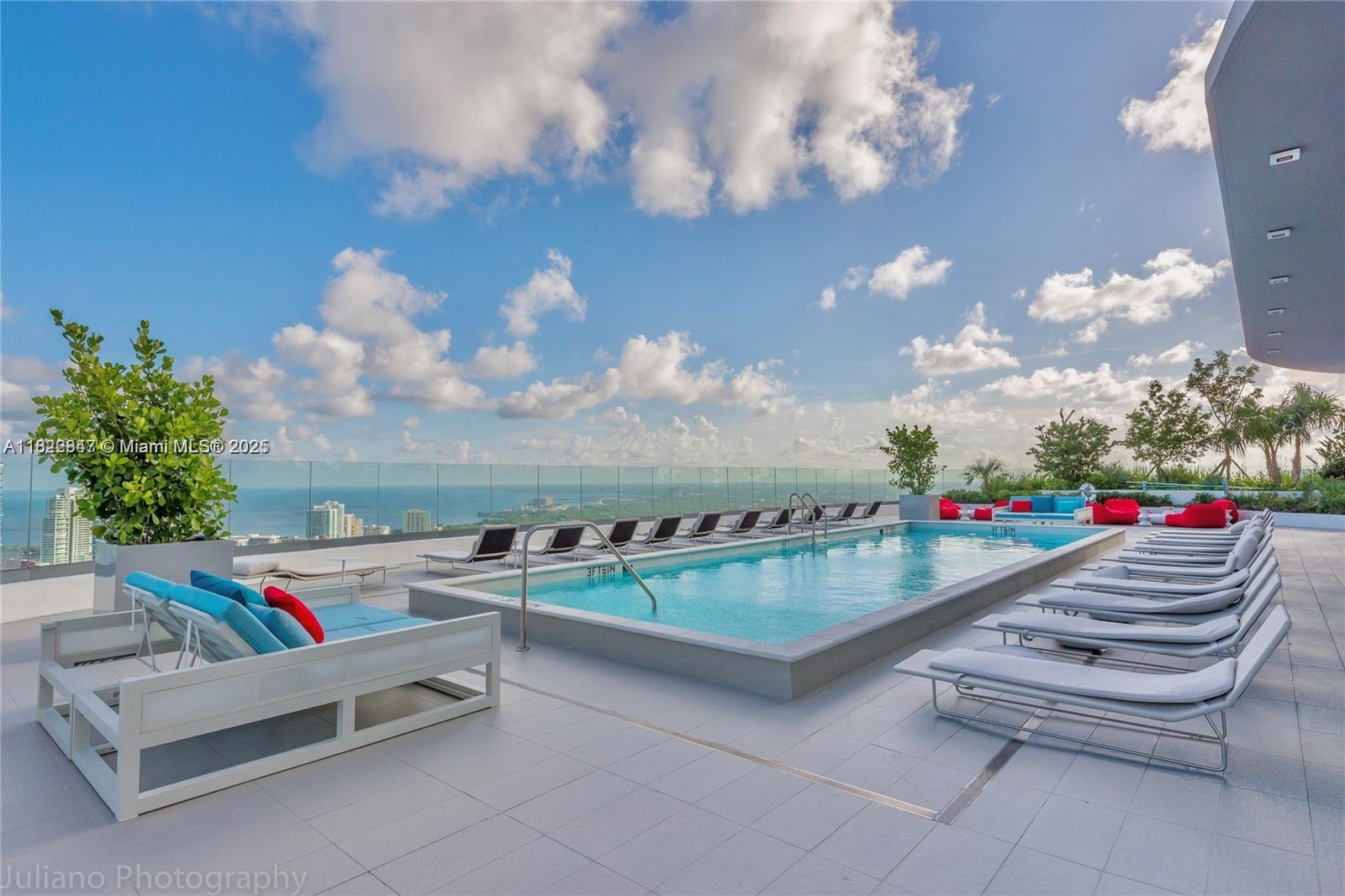 45 Southwest 9th Street, Unit 3403 Miami, FL 33130 - Photo 25 of 27 a view of outdoor space and seating area